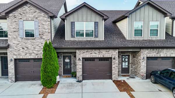 2410 Lightbend Dr, Murfreesboro, TN 37127