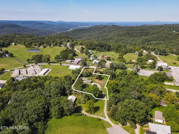 395 Church St, Spencer, TN 38585