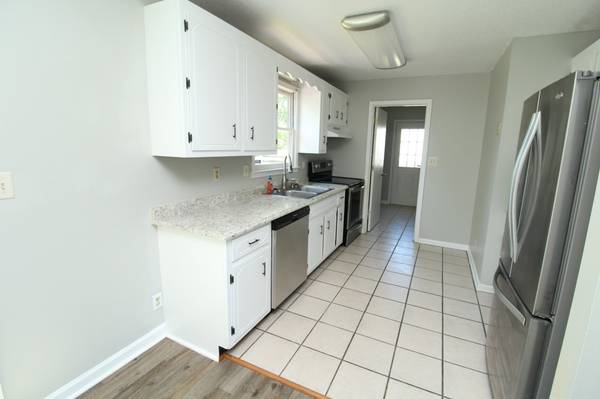 2804 Summertree Ln, Clarksville, TN 37040