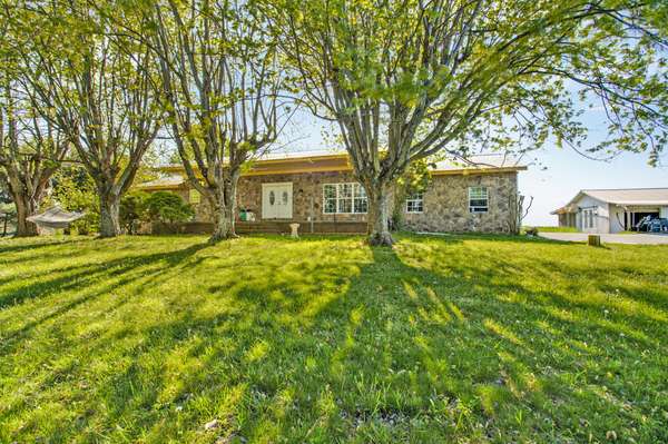 455 Muddy Branch Road, Pikeville, TN 37367