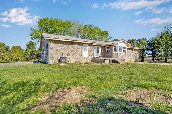 455 Muddy Branch Road, Pikeville, TN 37367