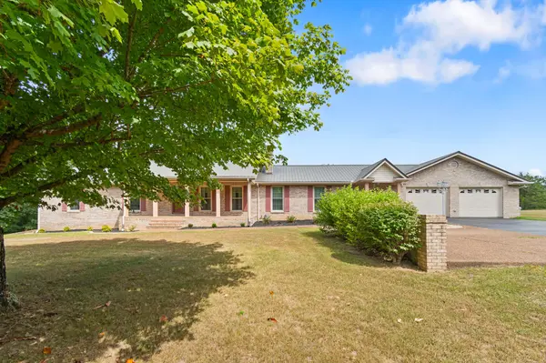 2820 Skyview Drive, Centerville, TN 37033