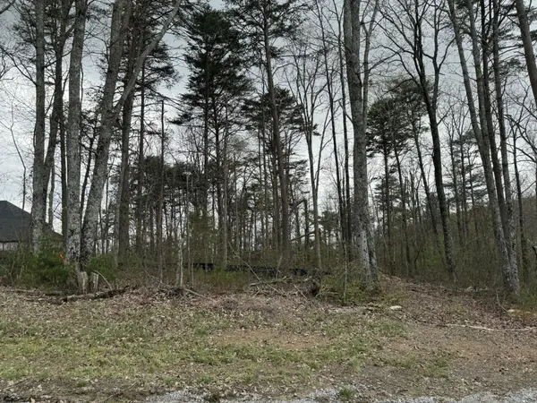8216 Mountain Laurel Trl, Signal Mountain, TN 37377