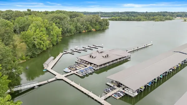 56 Lightfoot Ln, Estill Springs, TN 37330