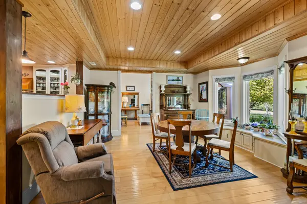 1556 Chestnut Grove Rd, Morrison, TN 37357