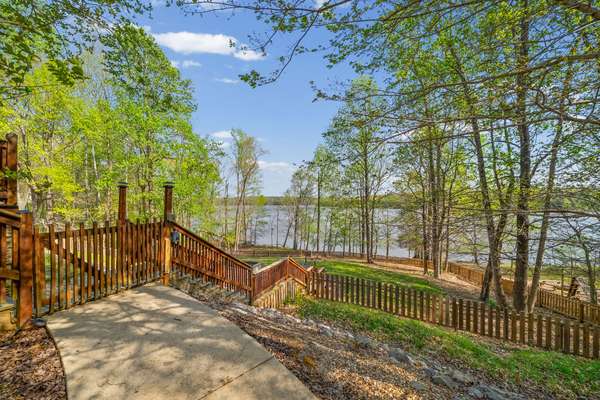 143 Saline Trail, Dover, TN 37058