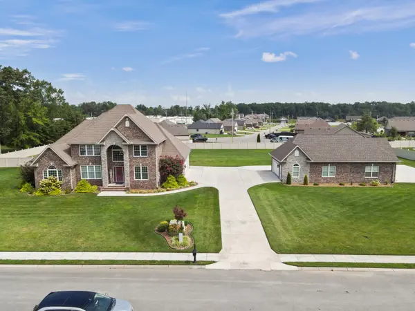 422 Heritage Cir, Manchester, TN 37355