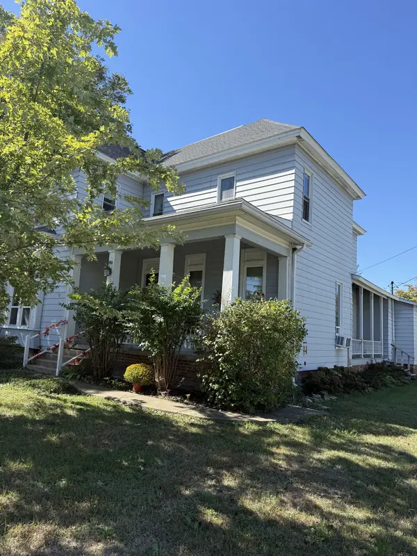 527 7th St #S, Mayfield, KY 42066