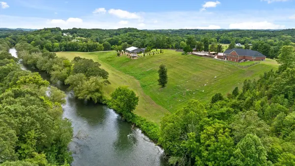 1020 Thomas Road, Benton, TN 37307