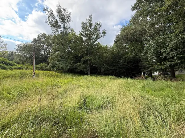 300 Lee Dr, Beaver Dam, KY 42320