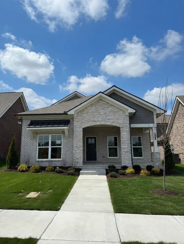 6173 Parkhaven Blvd, Hermitage, TN 37076