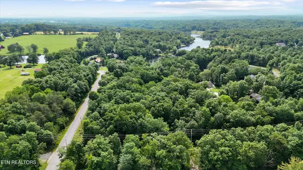 1008 War Eagle Drive, Crossville, TN 38572