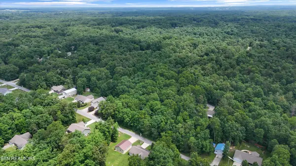 7023 Chief White Eagle Lane, Crossville, TN 38572