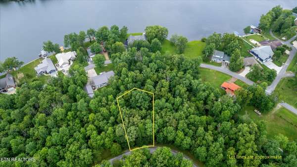 2016 Coweta Drive, Crossville, TN 38572