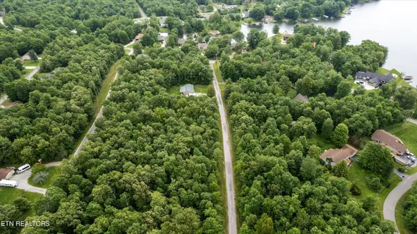 1012 Hopi Drive, Crossville, TN 38572