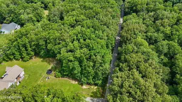 5034 Kolo Drive, Crossville, TN 38572