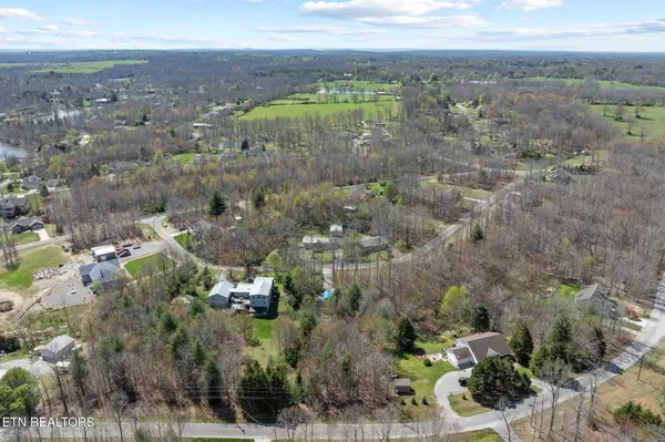 724 Keato Drive, Crossville, TN 38572