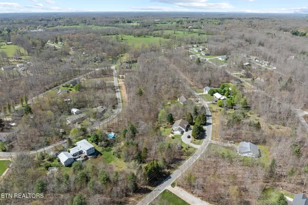 724 Keato Drive, Crossville, TN 38572