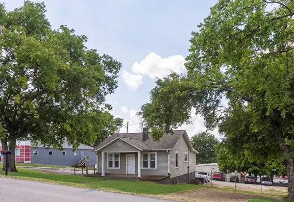 2423 Eugenia Ave, Nashville, TN 37211