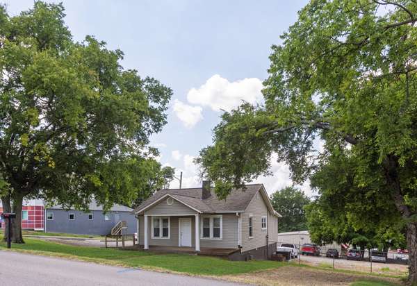 2423 Eugenia Ave, Nashville, TN 37211