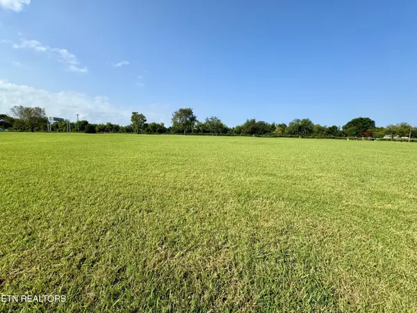 142 Arbor Lane, Dandridge, TN 37725
