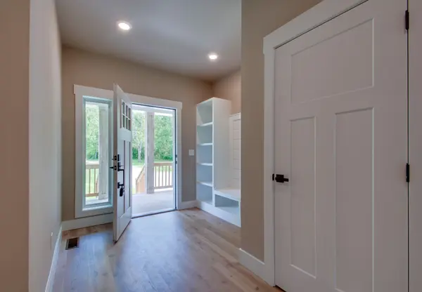 1151 Canaan Rd, Columbia, TN 38401
