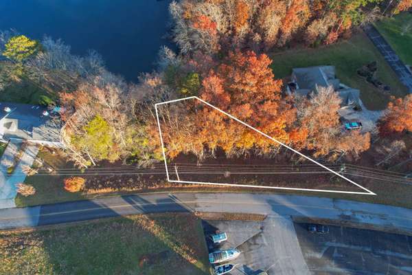 0 Deer Creek Dr, Crossville, TN 38571