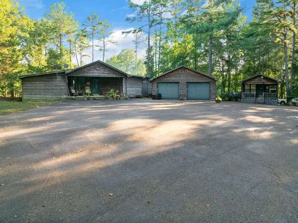 115 Chalet Ln, Henderson, TN 38340