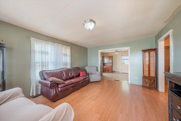 412 E College St, Summertown, TN 38483