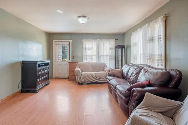 412 E College St, Summertown, TN 38483