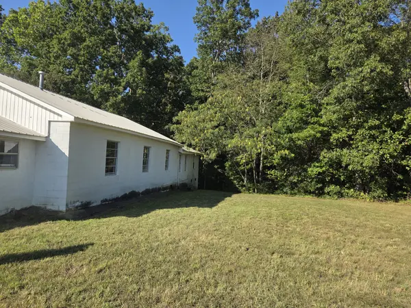 1540 Linden Hwy, Hohenwald, TN 38462