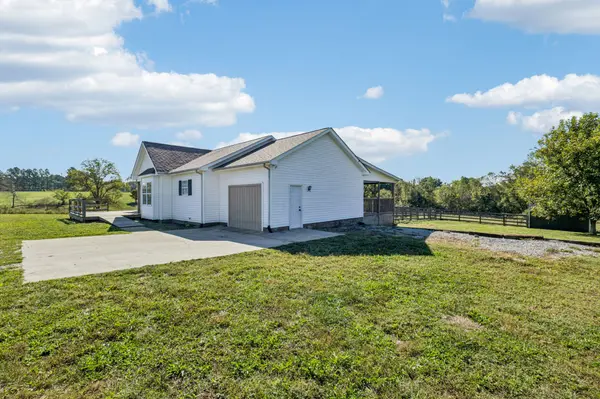 3978 Bilbrey Dr, White House, TN 37188