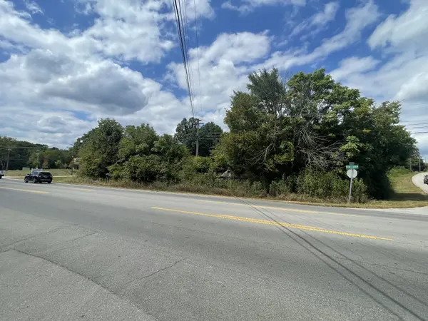 241 Bear Creek Pike, Columbia, TN 38401