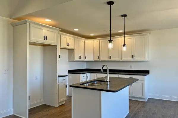 122 Magnolia Cir, Franklin, KY 42134