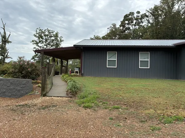3830 Birdsong Rd, Camden, TN 38320