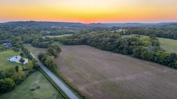 0 Craig Bridge Road, Williamsport, TN 38487