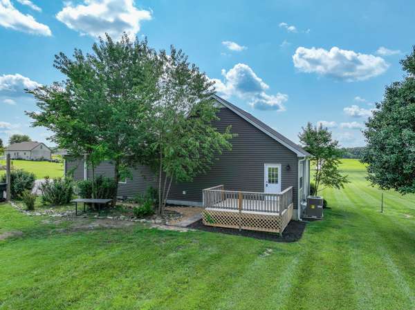 606 Cook Rd, Portland, TN 37148