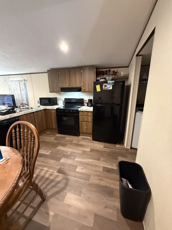 68 Jenkins Village, Red Boiling Springs, TN 37150