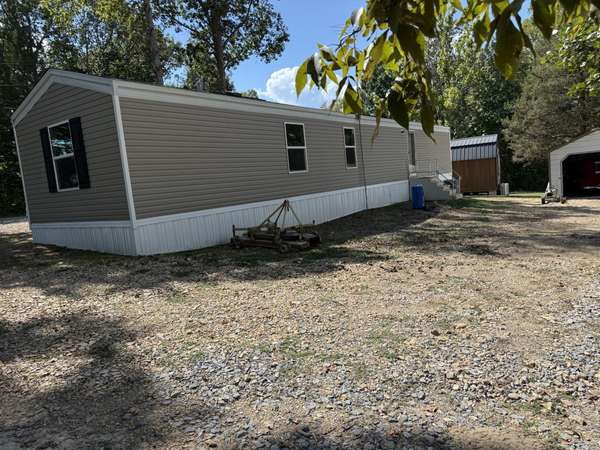 68 Jenkins Village, Red Boiling Springs, TN 37150