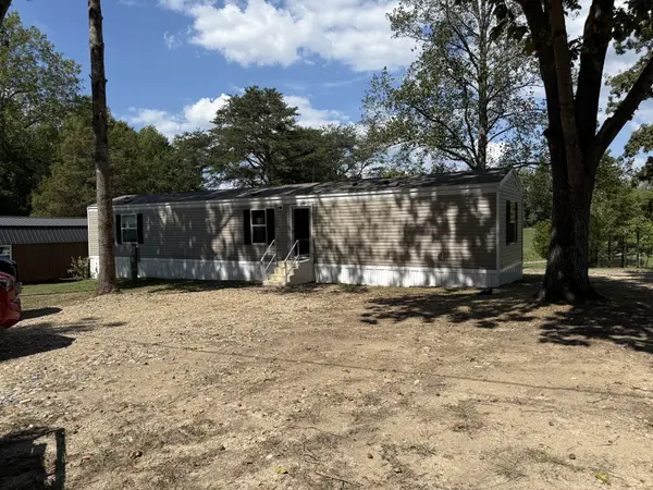 68 Jenkins Village, Red Boiling Springs, TN 37150