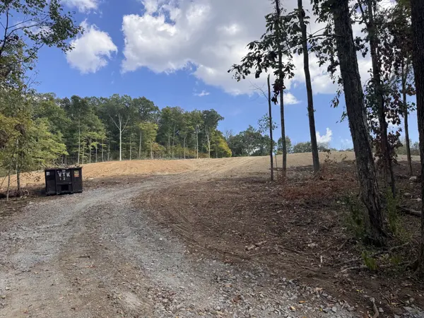 337 Carellton Dr, Gallatin, TN 37066