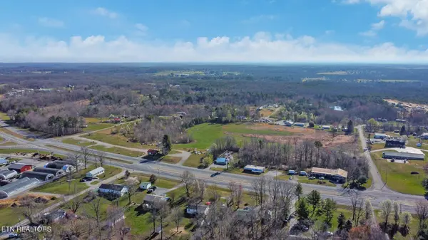 2172 S York Hwy, Jamestown, TN 38556