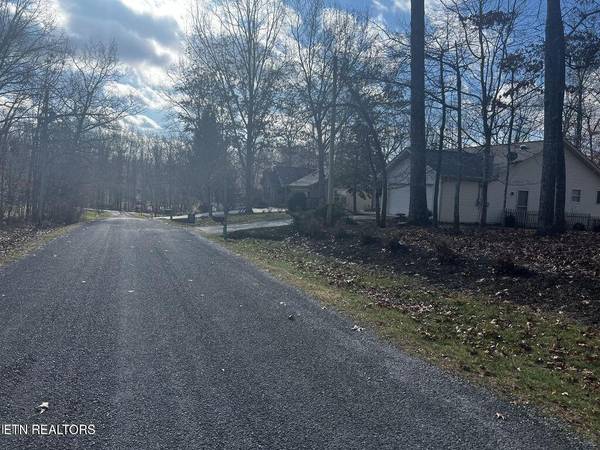 115 Essex Lane, Crossville, TN 38558