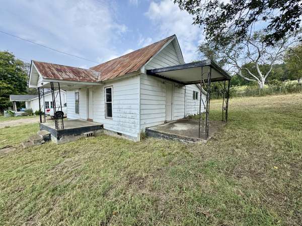 6343 Elkton Pike, Prospect, TN 38477