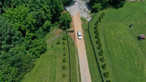 1092 Shoulder Strap Branch Rd, Vanleer, TN 37181