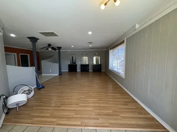 935 N Military St, Loretto, TN 38469