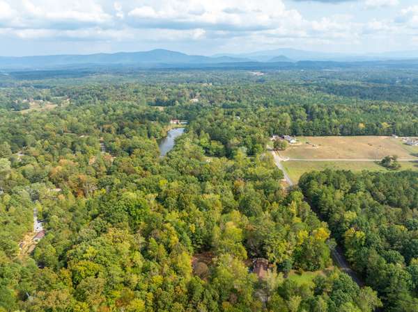 793 York Road #NE, Cleveland, TN 37323