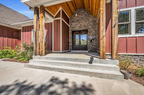 426 Simmons Tawzer Road, Chickamauga, GA 30707