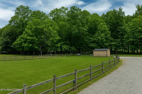 2353 Highway 107, Unicoi, TN 37692