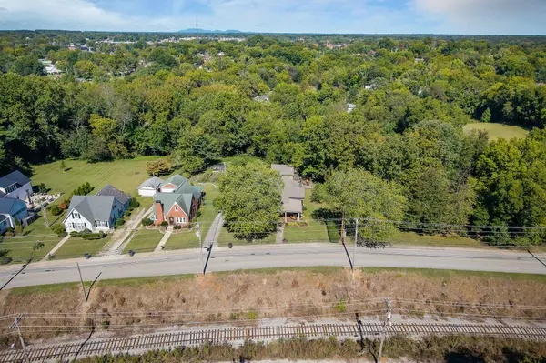 215 W Sparta St, Mcminnville, TN 37110